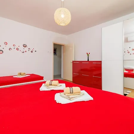 Mira Apartman *