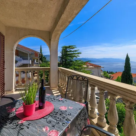 Mira Apartman Novi Vinodolski