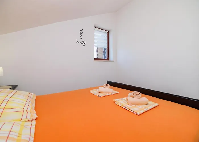 Apartament Mira