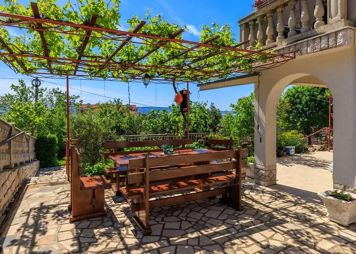 Mira * Novi Vinodolski