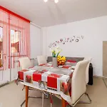 Mira Novi Vinodolski