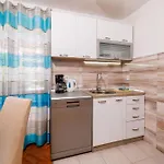 Apartman Mira *