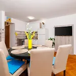 Apartman Mira