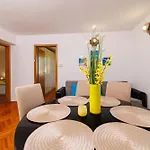 Mira Apartman Novi Vinodolski