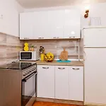 Mira Novi Vinodolski